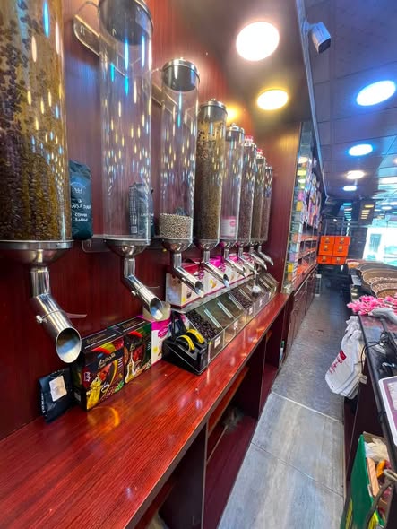 محل تجاري استثماري في أبو علندا مع معدات - 3