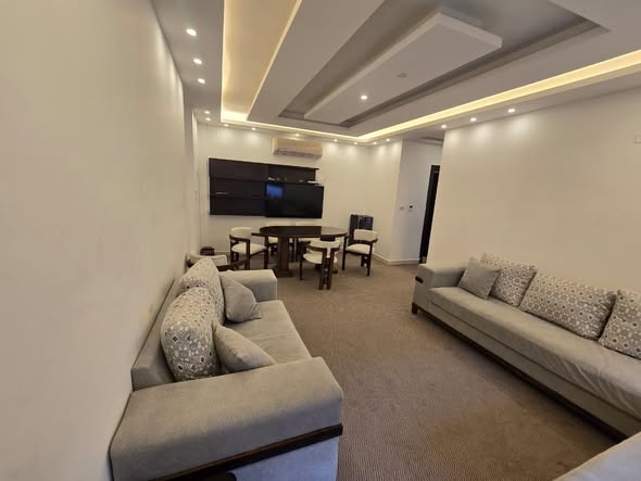 شقة فاخرة للبيع مع روف في البيادر - 3
