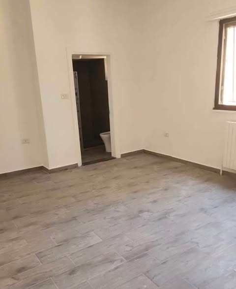 شقق فاخرة مجددة للإيجار في أم أذينة - 3