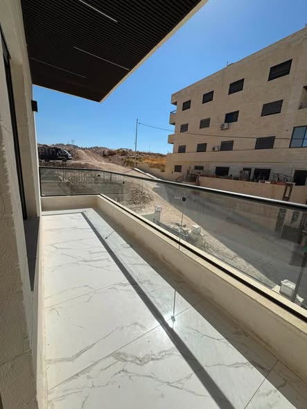 شقة فاخرة للبيع في طبربور قرب الجامعة الإسلامية - 2