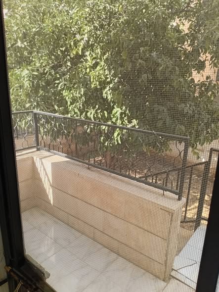 شقة سكنية فاخرة بحديقة مستقلة للبيع في إربد – شارع الهاشمي - 4