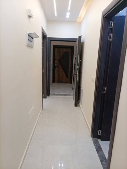 شقة فاخرة للبيع في اربد - إسكان بشرى - 3