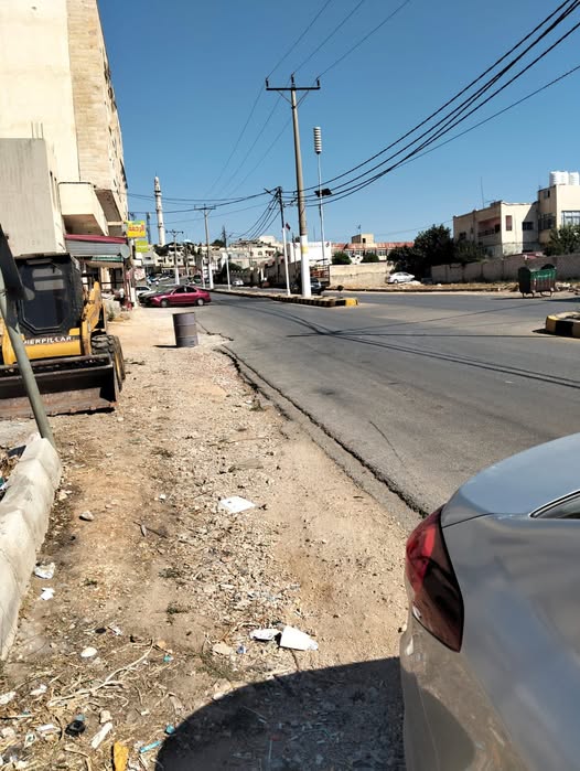 أرض تجارية استراتيجية على شارعين في عبين البلد