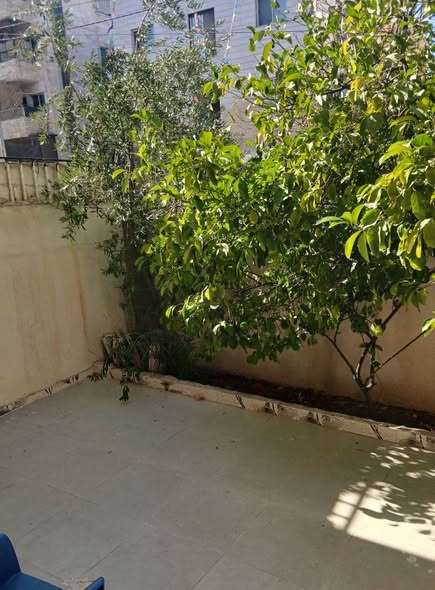 شقة أرضية فاخرة للإيجار في عمان
