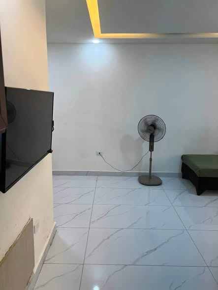 ستوديو للإيجار الشهري في الجبيهة - موقع متميز - 3