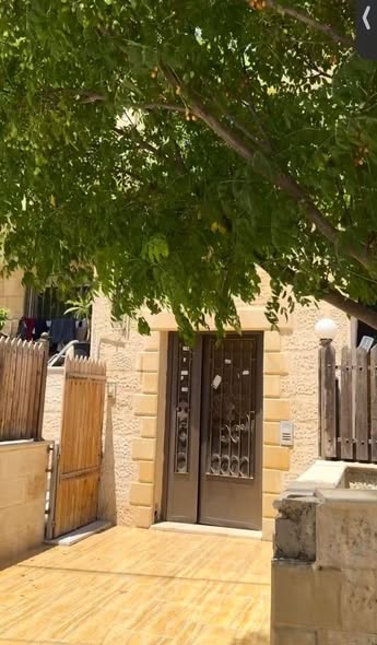 شقة فاخرة 145م في الزرقاء الجديدة بسعر مغري