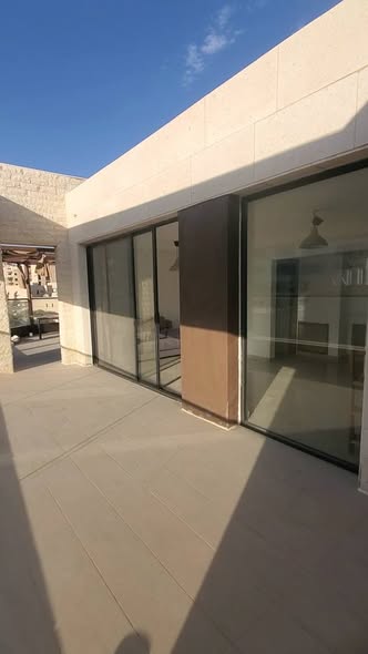 شقة فاخرة مع روف منفصل في الرابية - 4