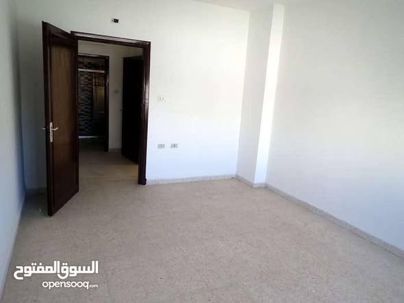 شقة راقية للإيجار في الرابية