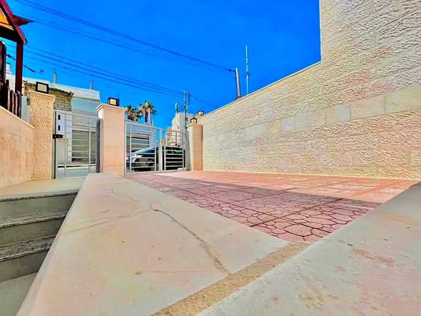 شقة فاخرة للبيع في طبربور - عمان - 4