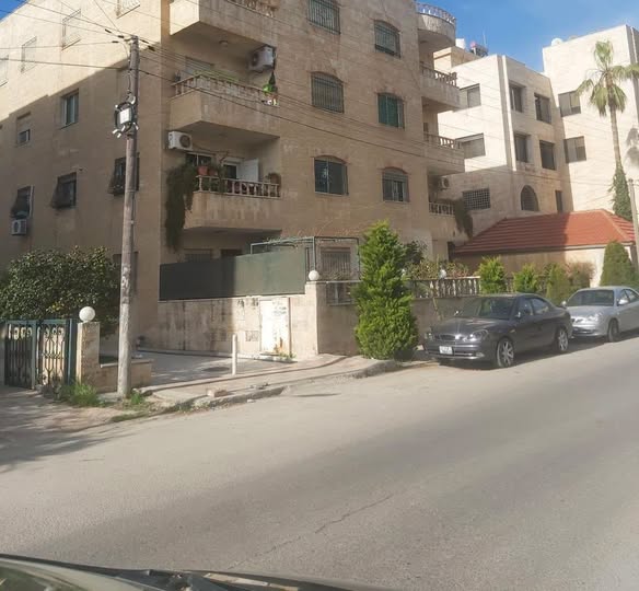 شقة مميزة في خلدا بسعر استثماري - 4