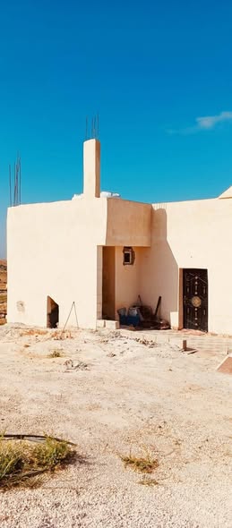 مزرعة فاخرة مع بيت حديث للبيع - 3