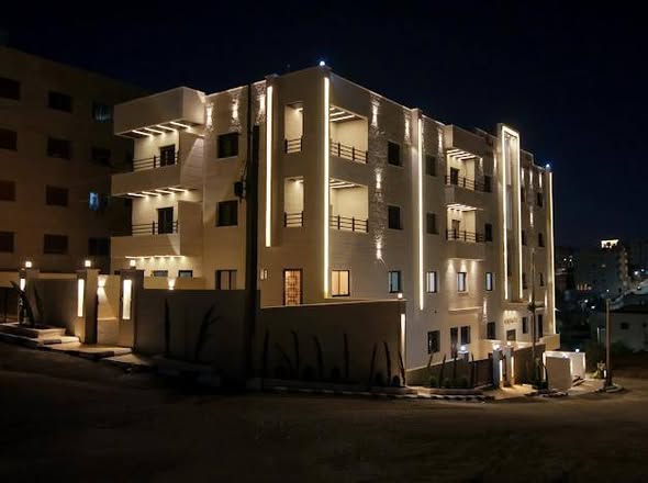 شقق فلل فاخرة للبيع في إربد - جنوب غرب دوار صحارى