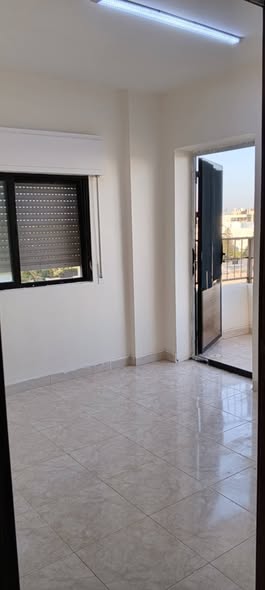 شقة استثمارية مميزة للبيع في إربد - 3