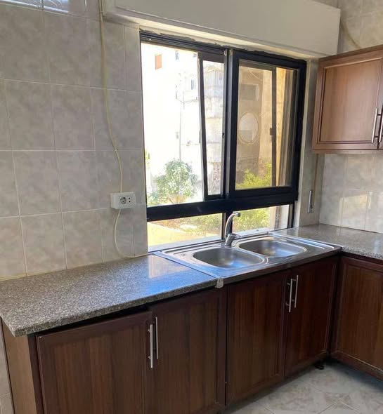 شقة فاخرة للإيجار في ضاحية الرشيد - 220م - 5